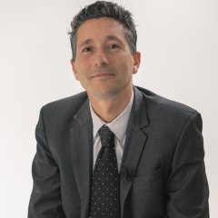 Professor Thierry Passeron, dermatologista especia