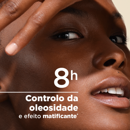 Controlo da oleosidade e efeito matificante 